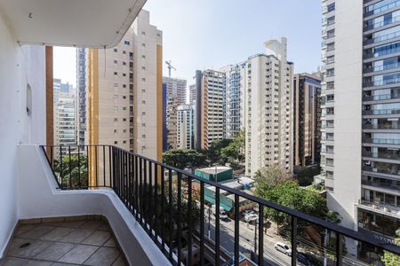 Varanda de apartamento para alugar com 3 quartos, 130m² em Indianópolis, São Paulo