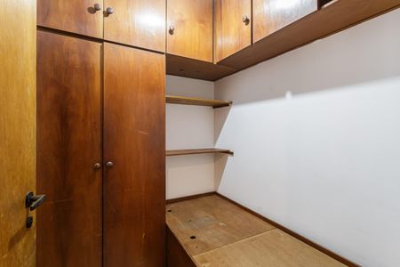 Apartamento para alugar com 120m², 3 quartos e 2 vagas Apartamento para alugar com 120m², 3 quartos e 2 vagasQuarto de Serviço