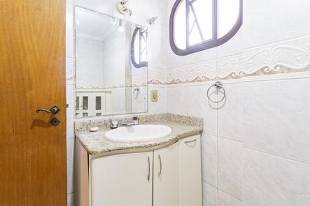 Apartamento para alugar com 120m², 3 quartos e 2 vagas Apartamento para alugar com 120m², 3 quartos e 2 vagasBanheiro Social