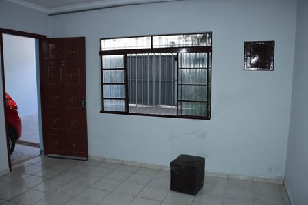 Casa para alugar com 2 quartos, 84m² em Jardim Macedonia, Embu das Artes