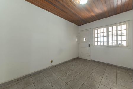 Casa para alugar com 126m², 4 quartos e 2 vagas Casa para alugar com 126m², 4 quartos e 2 vagasSala