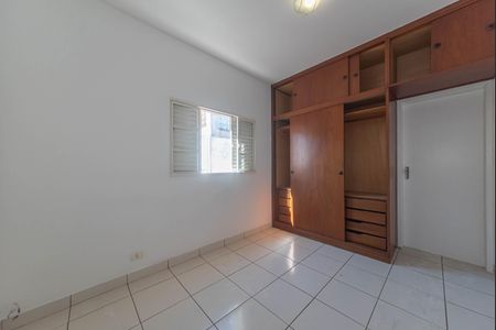 Casa para alugar com 126m², 4 quartos e 2 vagas Casa para alugar com 126m², 4 quartos e 2 vagasSuite