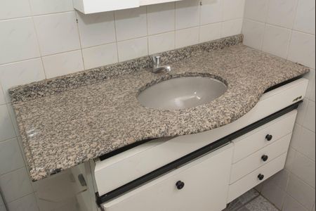 Casa para alugar com 126m², 4 quartos e 2 vagas Casa para alugar com 126m², 4 quartos e 2 vagasBanheiro Social