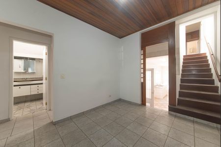 Casa para alugar com 126m², 4 quartos e 2 vagas Casa para alugar com 126m², 4 quartos e 2 vagasSala