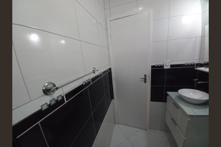 Apartamento para alugar com 80m², 2 quartos e 1 vaga Apartamento para alugar com 80m², 2 quartos e 1 vagaBanheiro