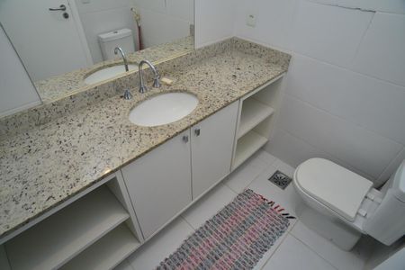 Apartamento à venda com 83m², 2 quartos e 1 vaga