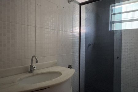 Banheiro da Suíte de casa para alugar com 2 quartos, 80m² em Parque Continental, Guarulhos