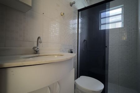 Casa para alugar com 80m², 2 quartos e 2 vagas Casa para alugar com 80m², 2 quartos e 2 vagasBanheiro