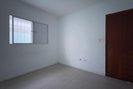 Casa para alugar com 80m², 2 quartos e 2 vagas Casa para alugar com 80m², 2 quartos e 2 vagasQuarto