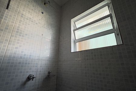 Casa para alugar com 80m², 2 quartos e 2 vagas Casa para alugar com 80m², 2 quartos e 2 vagasBanheiro da Suíte