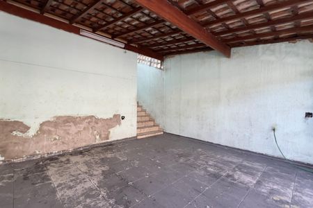 Casa para alugar com 80m², 2 quartos e 2 vagas Casa para alugar com 80m², 2 quartos e 2 vagasGaragem