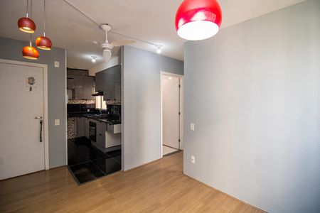Apartamento para alugar com 55m², 2 quartos e sem vaga Apartamento para alugar com 55m², 2 quartos e sem vagaSala