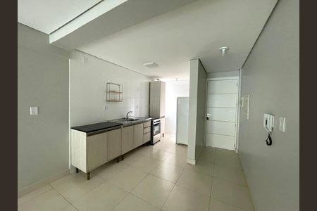 Apartamento à venda com 84m², 2 quartos e 1 vaga
