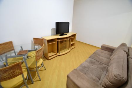 Sala de apartamento para alugar com 1 quarto, 45m² em Centro, Campinas