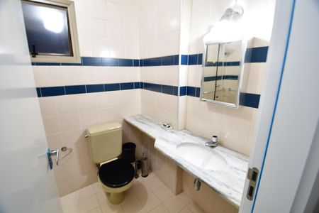 Banheiro de apartamento para alugar com 1 quarto, 45m² em Centro, Campinas