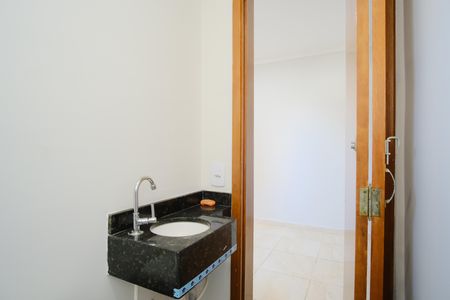 Casa de condomínio para alugar com 65m², 2 quartos e 2 vagasBanheiro da Suíte 2