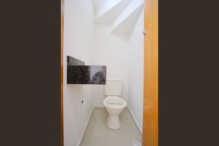 Casa de condomínio para alugar com 65m², 2 quartos e 2 vagasLavabo 