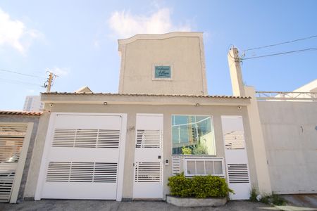 Casa de condomínio para alugar com 65m², 2 quartos e 2 vagasFachada