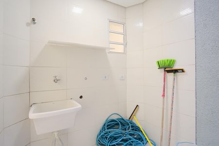 Casa de condomínio para alugar com 65m², 2 quartos e 2 vagasÁrea de Serviço
