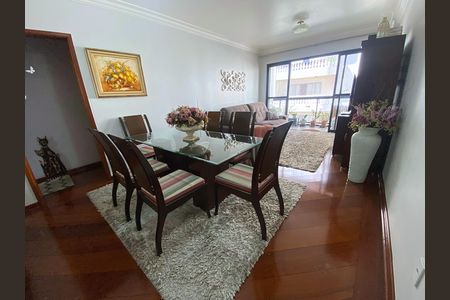 Apartamento à venda com 99m², 3 quartos e 1 vaga Apartamento à venda com 99m², 3 quartos e 1 vagaSala de Jantar