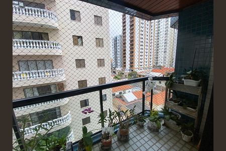 Apartamento à venda com 99m², 3 quartos e 1 vaga Apartamento à venda com 99m², 3 quartos e 1 vagaVaranda