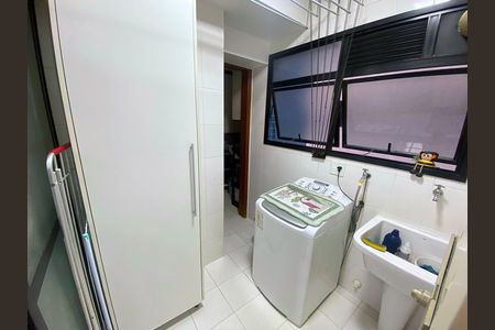 Apartamento à venda com 99m², 3 quartos e 1 vaga Apartamento à venda com 99m², 3 quartos e 1 vagaÁrea de Serviço