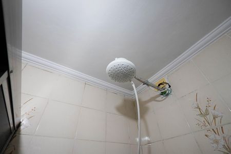 Casa para alugar com 70m², 2 quartos e 1 vaga Casa para alugar com 70m², 2 quartos e 1 vagaBanheiro