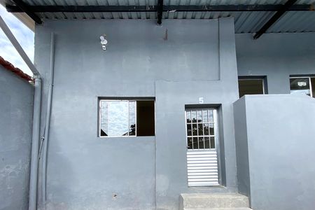 Entrada de kitnet/studio para alugar com 1 quarto, 18m² em Esplanada, Belo Horizonte