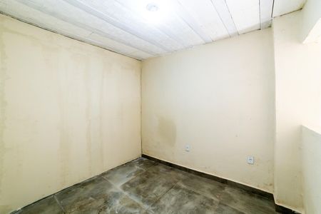 Quarto de kitnet/studio para alugar com 1 quarto, 18m² em Esplanada, Belo Horizonte