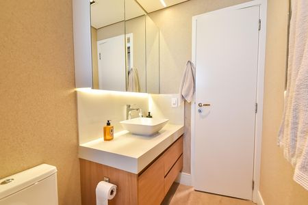 Apartamento à venda com 85m², 2 quartos e 2 vagas Apartamento à venda com 85m², 2 quartos e 2 vagasBanheiro da suíte