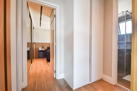 Apartamento à venda com 85m², 2 quartos e 2 vagas Apartamento à venda com 85m², 2 quartos e 2 vagasCorredor