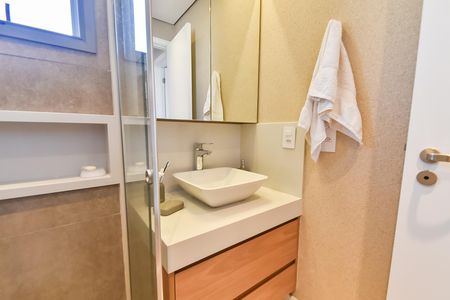 Apartamento à venda com 85m², 2 quartos e 2 vagas Apartamento à venda com 85m², 2 quartos e 2 vagasBanheiro social