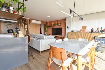 Apartamento à venda com 85m², 2 quartos e 2 vagas Apartamento à venda com 85m², 2 quartos e 2 vagasSala