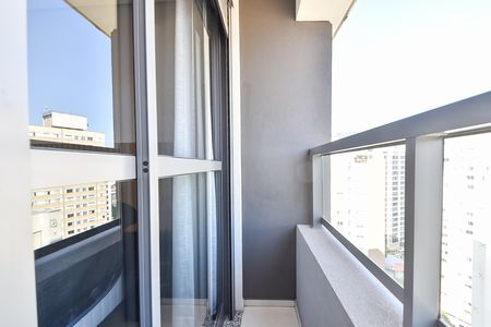 Apartamento à venda com 85m², 2 quartos e 2 vagas Apartamento à venda com 85m², 2 quartos e 2 vagasVaranda da suíte