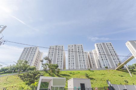 Apartamento para alugar com 47m², 2 quartos e sem vaga Apartamento para alugar com 47m², 2 quartos e sem vagaFachada