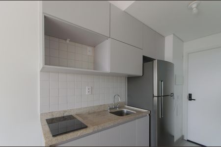 Cozinha de apartamento para alugar com 1 quarto, 20m² em Liberdade, São Paulo