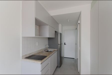 Cozinha de apartamento para alugar com 1 quarto, 20m² em Liberdade, São Paulo