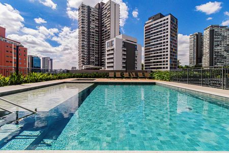 Apartamento para alugar com 23m², 1 quarto e sem vaga Apartamento para alugar com 23m², 1 quarto e sem vagaÁrea comum - Piscina