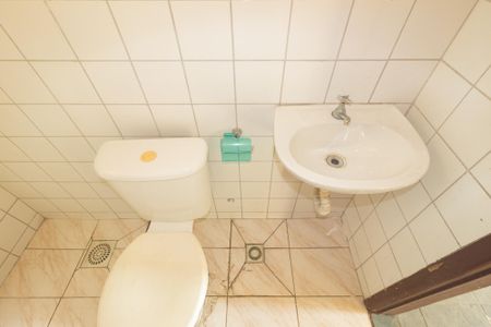 Apartamento para alugar com 45m², 2 quartos e 1 vaga Apartamento para alugar com 45m², 2 quartos e 1 vagaBanheiro