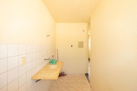 Apartamento para alugar com 45m², 2 quartos e 1 vaga Apartamento para alugar com 45m², 2 quartos e 1 vagaCozinha e Área de Serviço