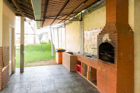 Apartamento para alugar com 45m², 2 quartos e 1 vaga Apartamento para alugar com 45m², 2 quartos e 1 vagaÁrea comum - Churrasqueira