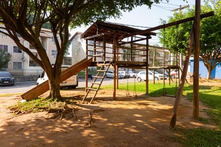 Apartamento para alugar com 45m², 2 quartos e 1 vaga Apartamento para alugar com 45m², 2 quartos e 1 vagaÁrea comum - Playground