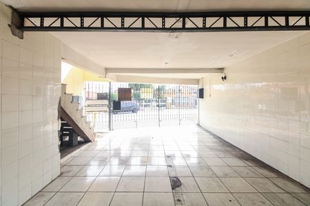 Garagem  de casa à venda com 3 quartos, 190m² em Vila Matilde, São Paulo