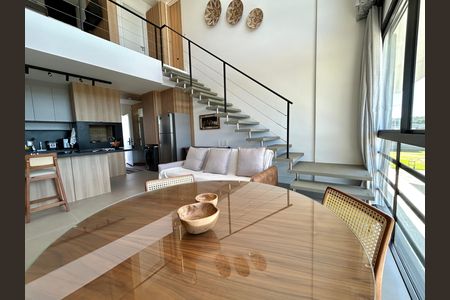 Sala de apartamento para alugar com 1 quarto, 55m² em Barra da Lagoa, Florianópolis