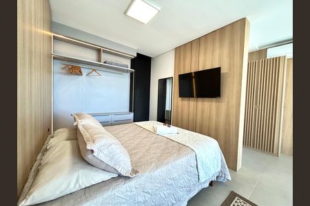Suíte de apartamento para alugar com 1 quarto, 55m² em Barra da Lagoa, Florianópolis