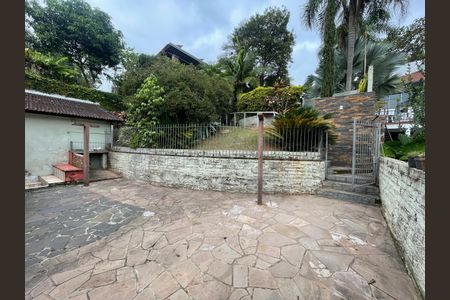 Casa para alugar com 174m², 3 quartos e sem vaga