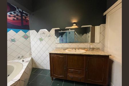 Casa para alugar com 174m², 3 quartos e sem vaga