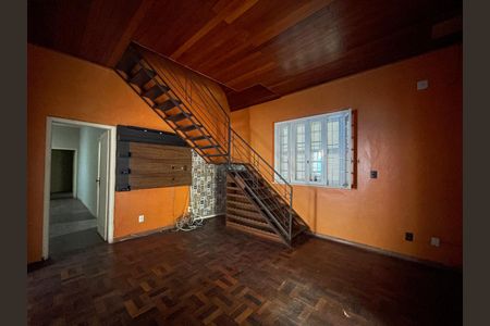 Casa para alugar com 174m², 3 quartos e sem vaga