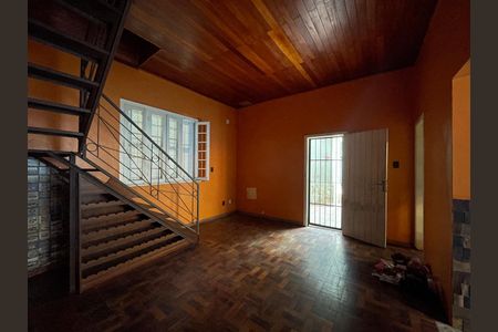 Casa para alugar com 174m², 3 quartos e sem vaga
