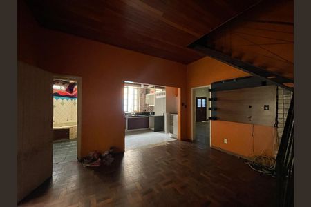 Casa para alugar com 174m², 3 quartos e sem vaga